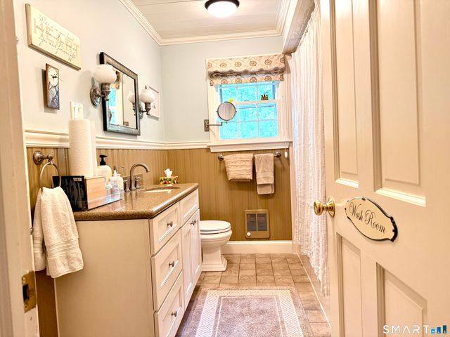 4 Autumn Lane, Plainville, CT 06062