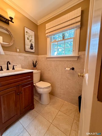 4 Autumn Lane, Plainville, CT 06062