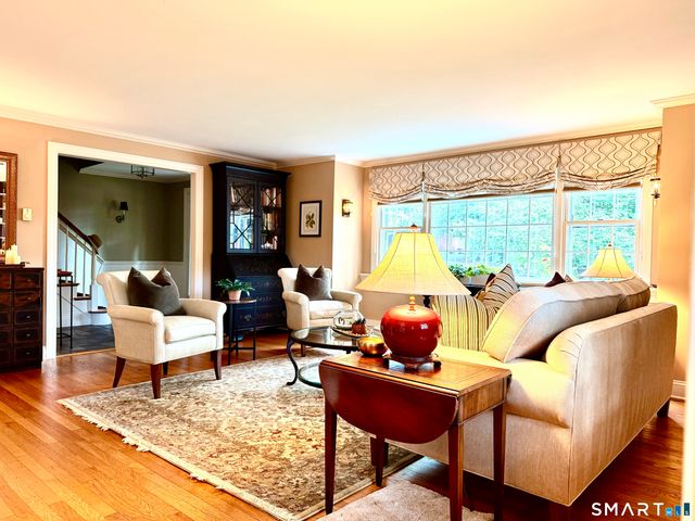 4 Autumn Lane, Plainville, CT 06062