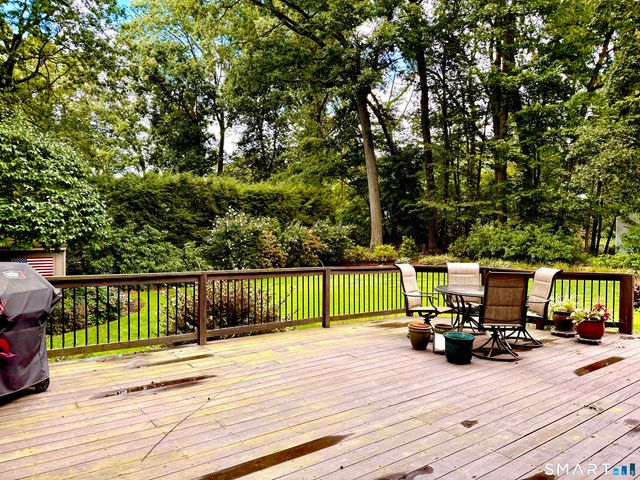 4 Autumn Lane, Plainville, CT 06062