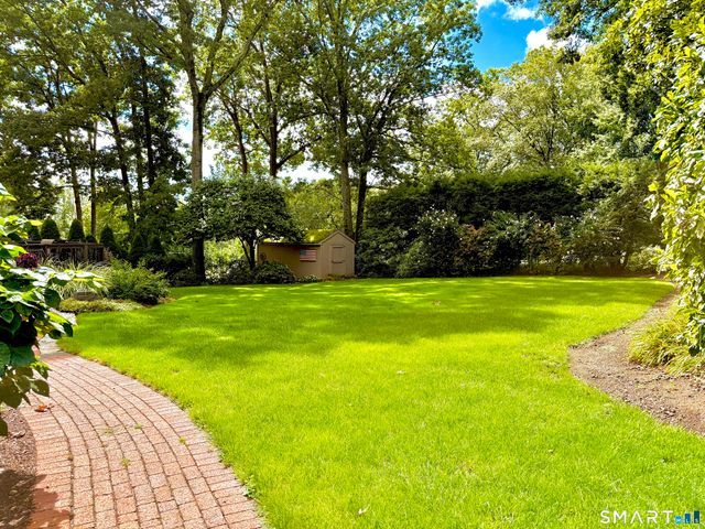 4 Autumn Lane, Plainville, CT 06062