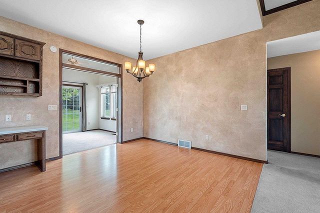 923 W WINDTREE DRIVE, Appleton, WI 54914