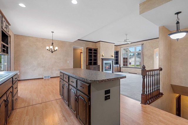 923 W WINDTREE DRIVE, Appleton, WI 54914
