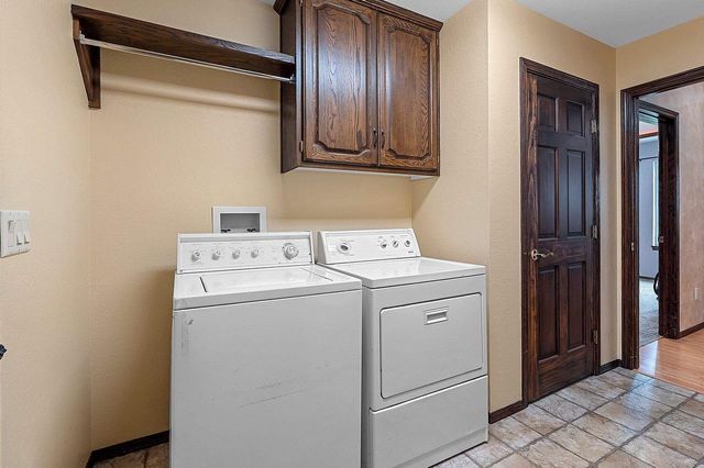 923 W WINDTREE DRIVE, Appleton, WI 54914
