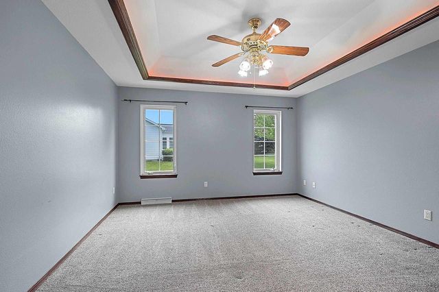 923 W WINDTREE DRIVE, Appleton, WI 54914