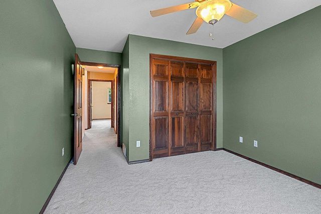 923 W WINDTREE DRIVE, Appleton, WI 54914
