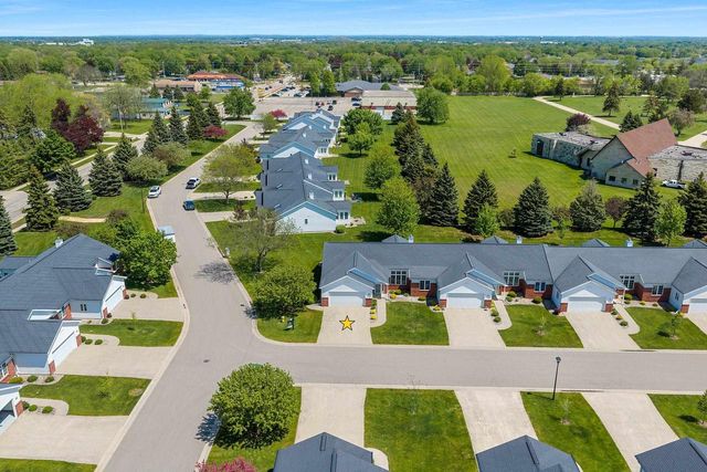 923 W WINDTREE DRIVE, Appleton, WI 54914