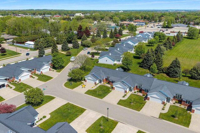 923 W WINDTREE DRIVE, Appleton, WI 54914