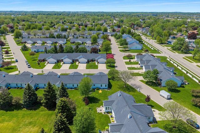 923 W WINDTREE DRIVE, Appleton, WI 54914