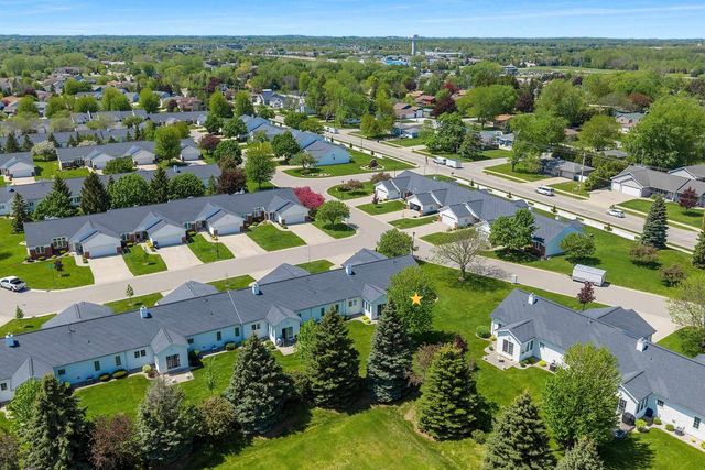 923 W WINDTREE DRIVE, Appleton, WI 54914