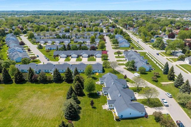 923 W WINDTREE DRIVE, Appleton, WI 54914