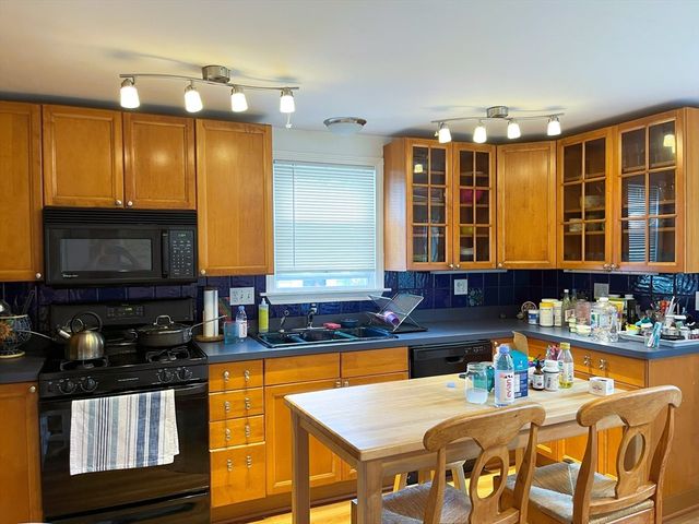 85 Gardner St, Newton, MA 02458