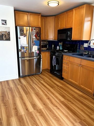 85 Gardner St, Newton, MA 02458