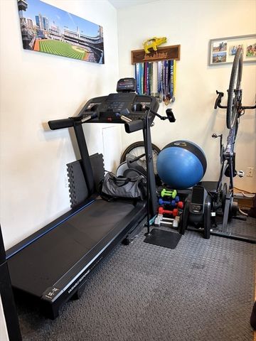 85 Gardner St, Newton, MA 02458