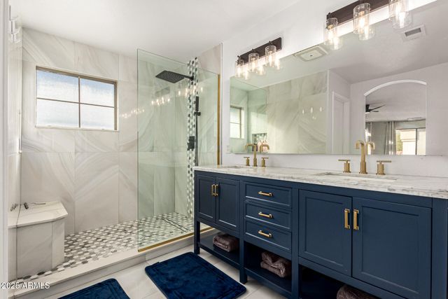 3726 W VILLA LINDA Drive, Glendale, AZ 85310