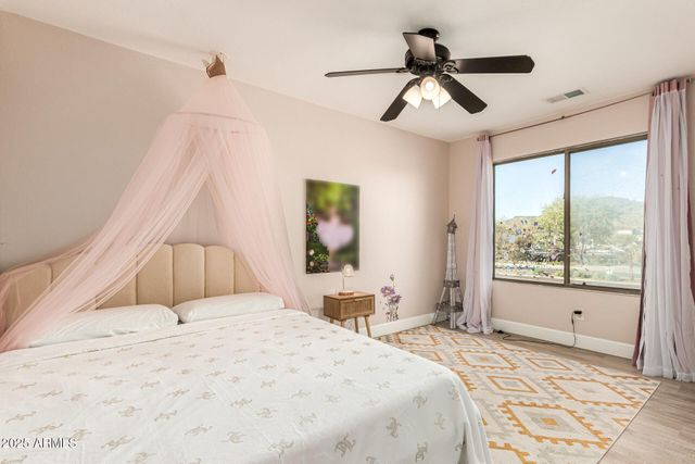 3726 W VILLA LINDA Drive, Glendale, AZ 85310