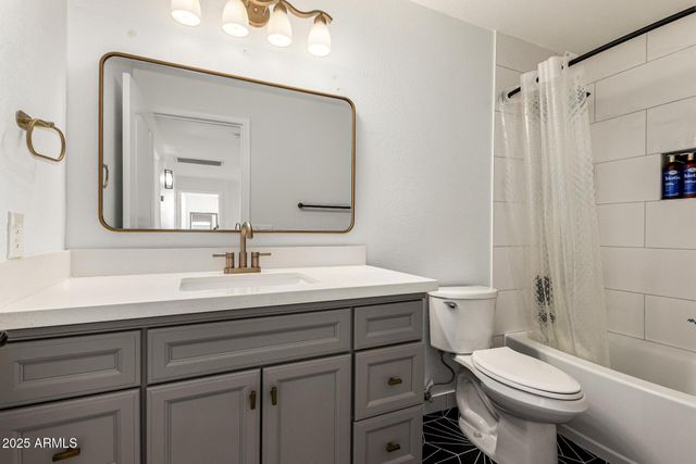 3726 W VILLA LINDA Drive, Glendale, AZ 85310