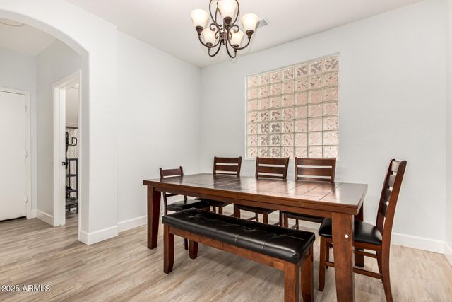 3726 W VILLA LINDA Drive, Glendale, AZ 85310