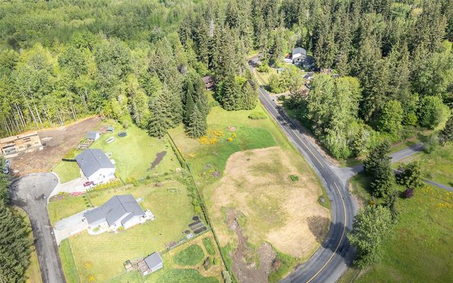 23722 Country Drive E, Graham, WA 98338