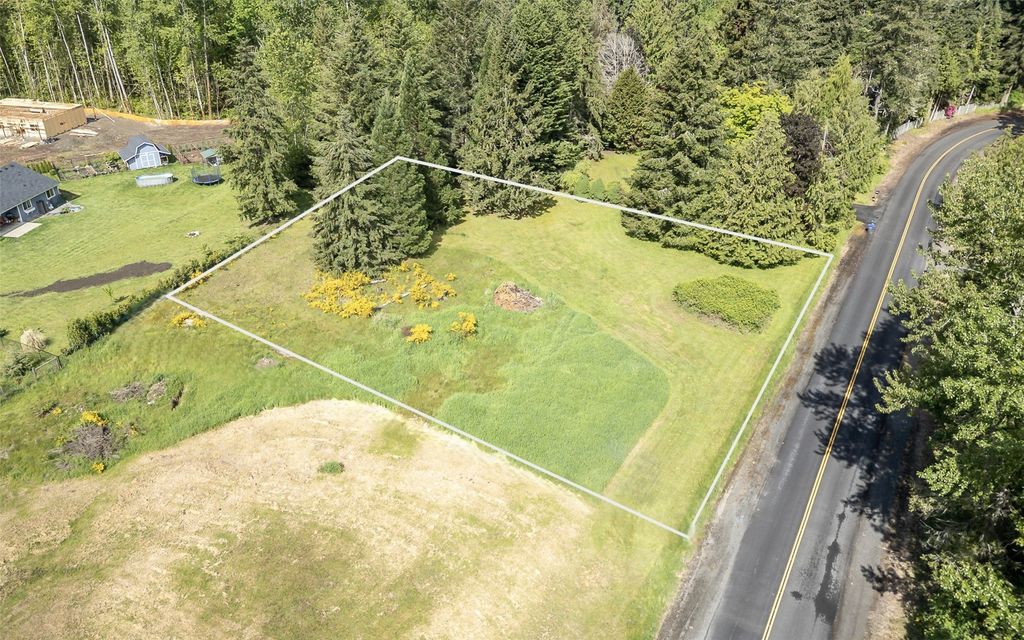 23722 Country Drive E, Graham, WA 98338
