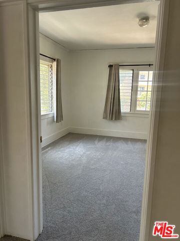 1042 2nd Street 3, Santa Monica, CA 90403