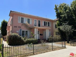 1042 2nd Street 3, Santa Monica, CA 90403