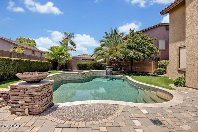 2717 E TEAKWOOD Place, Chandler, AZ 85249