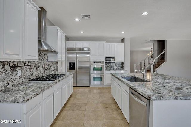 2717 E TEAKWOOD Place, Chandler, AZ 85249