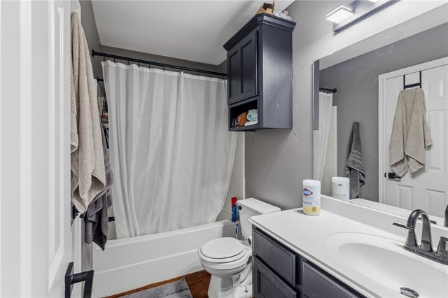 3764 Oldenburg Lane, College Station, TX 77845