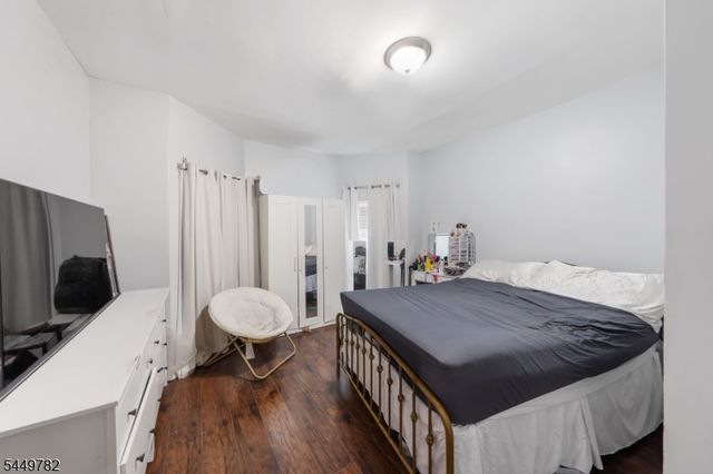 77 S 16Th St, East Orange City, NJ 07018