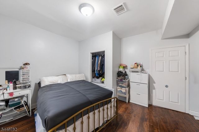 77 S 16Th St, East Orange City, NJ 07018