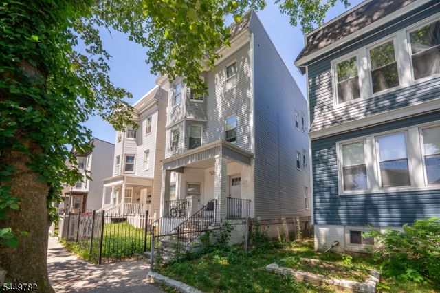 77 S 16Th St, East Orange City, NJ 07018