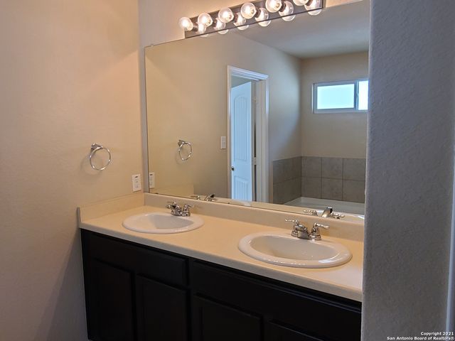 12110 SAPPHIRE RIVER, San Antonio, TX 78245