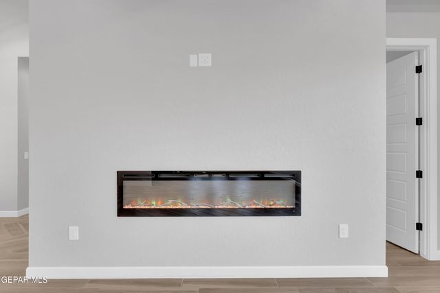 5612 RIO BONITO Circle, El Paso, TX 79932