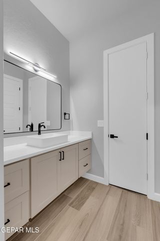 5612 RIO BONITO Circle, El Paso, TX 79932