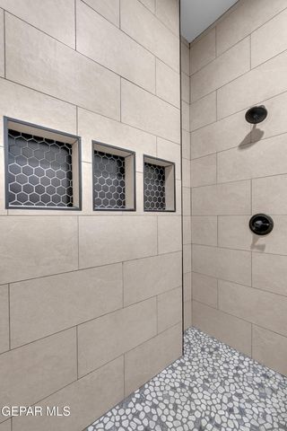 5612 RIO BONITO Circle, El Paso, TX 79932