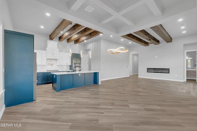 5612 RIO BONITO Circle, El Paso, TX 79932