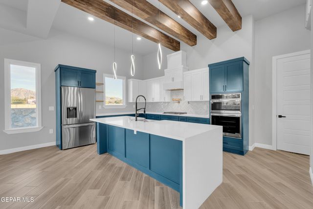 5612 RIO BONITO Circle, El Paso, TX 79932