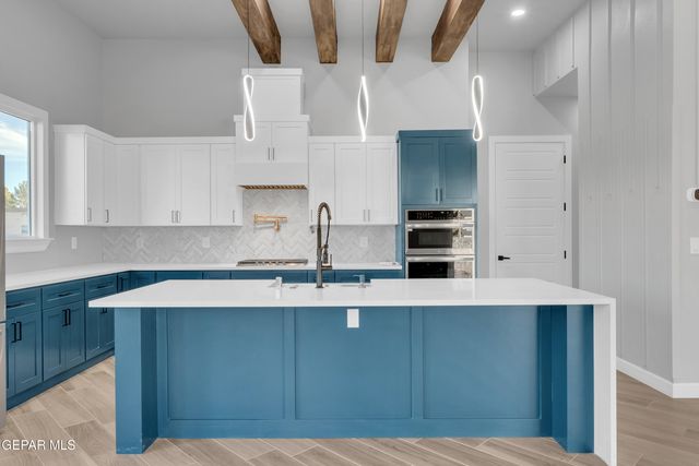 5612 RIO BONITO Circle, El Paso, TX 79932