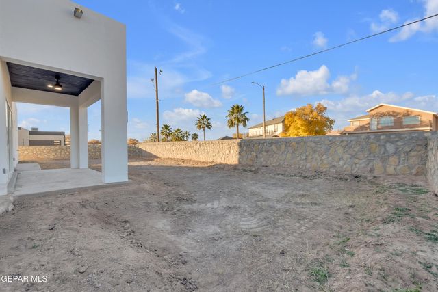 5612 RIO BONITO Circle, El Paso, TX 79932