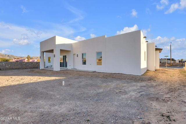 5612 RIO BONITO Circle, El Paso, TX 79932