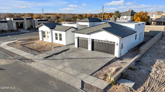 5612 RIO BONITO Circle, El Paso, TX 79932