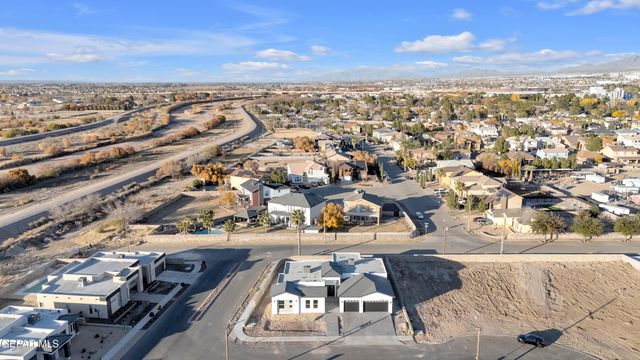 5612 RIO BONITO Circle, El Paso, TX 79932