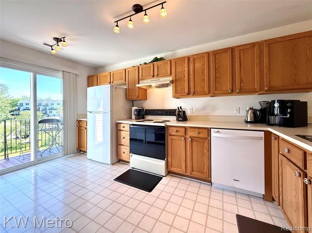 1870 Lindsay Lane, Ann Arbor, MI 48104