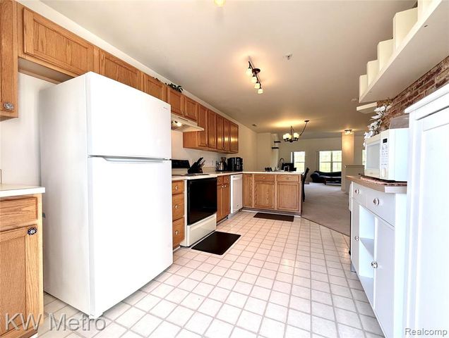 1870 Lindsay Lane, Ann Arbor, MI 48104