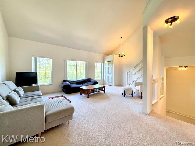 1870 Lindsay Lane, Ann Arbor, MI 48104