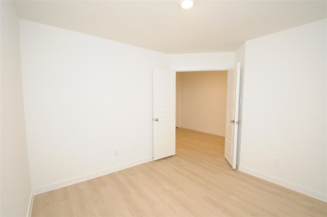 1410 Island Grove Drive, Iowa Colony, TX 77583