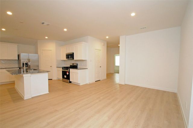 1410 Island Grove Drive, Iowa Colony, TX 77583