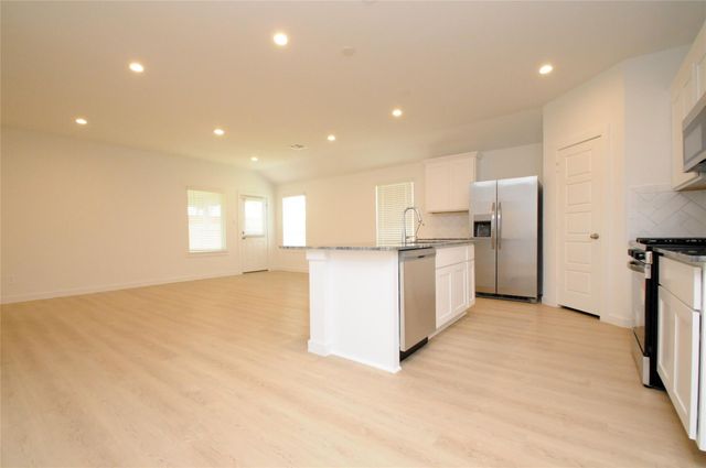 1410 Island Grove Drive, Iowa Colony, TX 77583