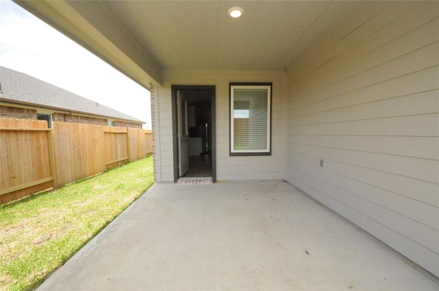 1410 Island Grove Drive, Iowa Colony, TX 77583